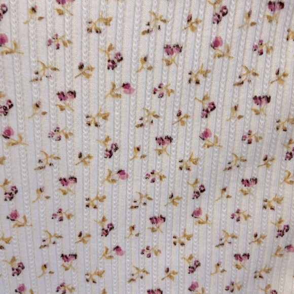 AE Cropped T-Shirt - Picture 3 of 5